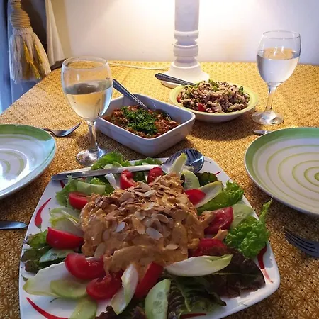 Les Tournesols Bed & Breakfast