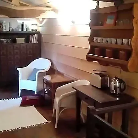 Les Tournesols Bed & Breakfast *