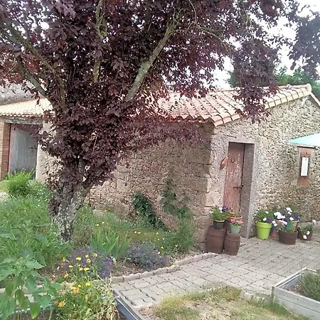 Bed & Breakfast Les Tournesols La Bernardiere